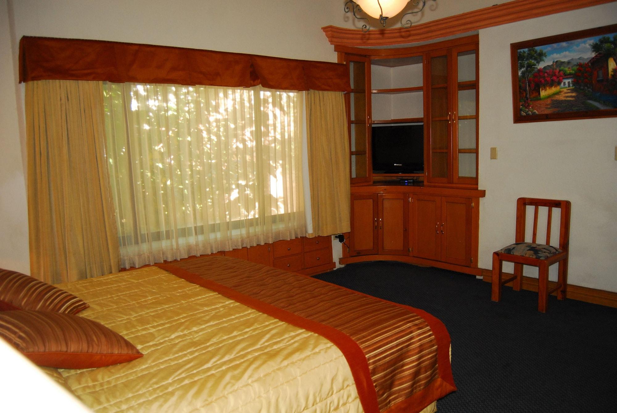Hotel Suites El Paseo 시우다드 후아레스 외부 사진